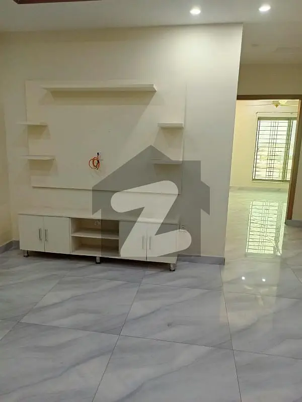 2 bedroom non furnished brand new Apartment Available For Rent Bahria Town Lahore