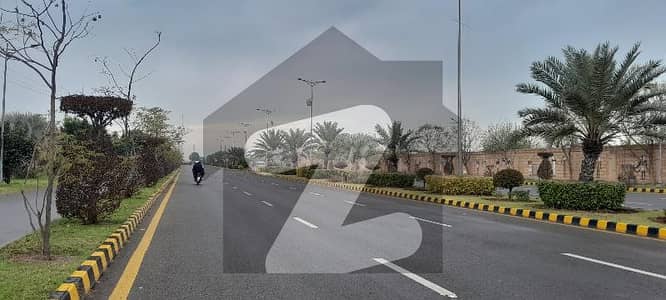 Centrally Located Prime Location Residential Plot Available In New Lahore City Phase 3 - Block B For sale