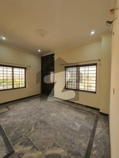 2 bed Seprit flat for rent in pak Arab society
