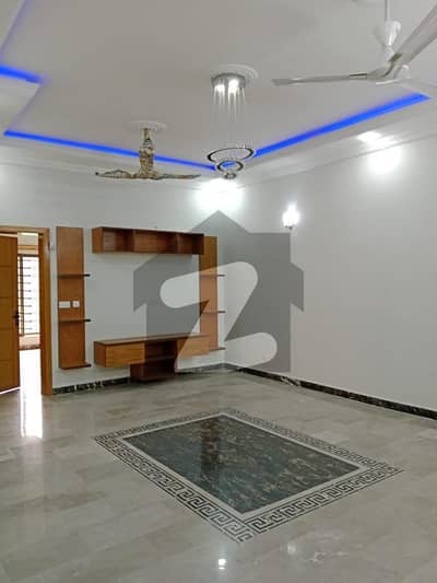 A beautiful and lavish Brandnew upper portion for rent ground lock