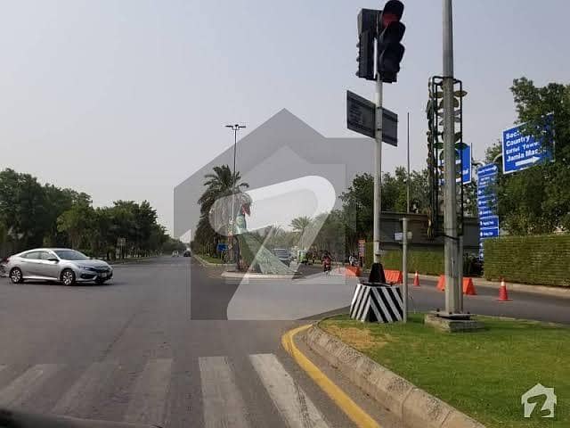 We Are Offering A 10 Marla Plot In Hussain Block Bahria Town Lahore
