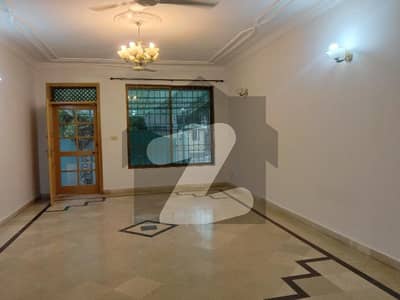 1 Kanal Independent Ground Portion For Rent