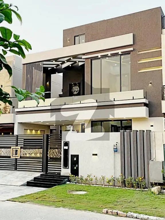 10 Marla Luxury Modern Design Brand New House For Sale