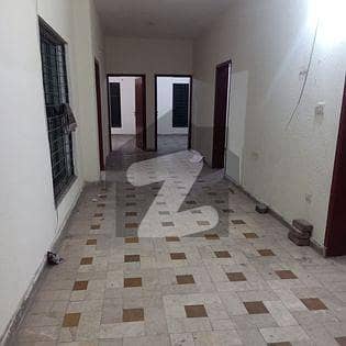 40 room hostel building for rent very near to ucp profitable building neat and clean