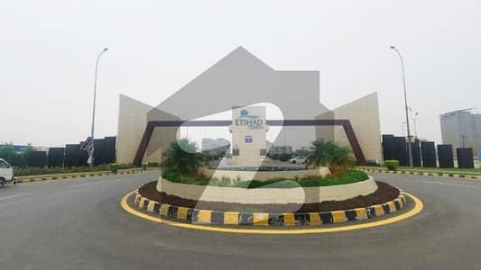 اتحاد ٹاؤن فیز ١ اتحاد ٹاؤن,رائیونڈ روڈ,لاہور میں 1 کنال رہائشی پلاٹ 4.3 کروڑ میں برائے فروخت۔