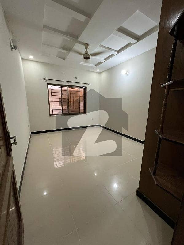 Centrally Located Upper Portion In G-13 Is Available For rent