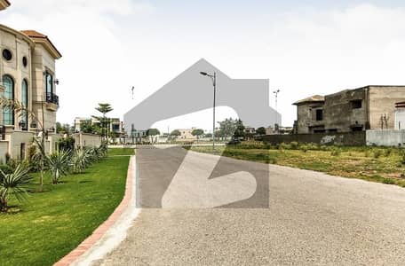 **Prime Location 1 Kanal Plot For Sale in Phase 6, DHA Lahore**