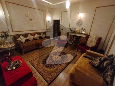 نیا ناظم آباد ۔ بلاک ڈی نیا ناظم آباد,کراچی میں 5 کمروں کا 6 مرلہ مکان 3.7 کروڑ میں برائے فروخت۔