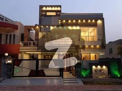 House for sale in model town gujranwala.