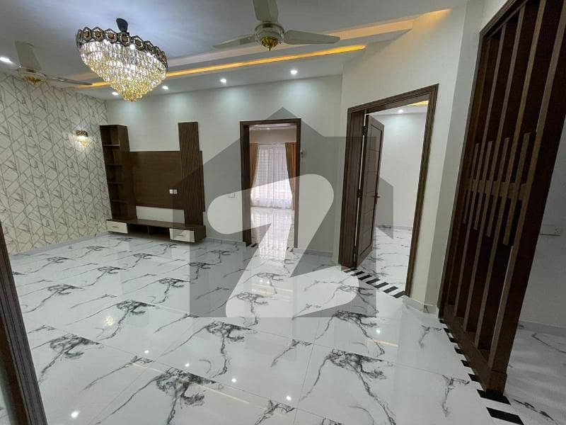 10 MARLA BRAND NEW HOUSE FOR SALE IN GULBAHAR BLOCK BAHRIA TOWN LAHORE