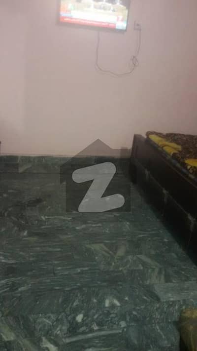 گارڈن ٹاؤن لاہور میں 6 کمروں کا 2 کنال مکان 7.5 لاکھ میں کرایہ پر دستیاب ہے۔