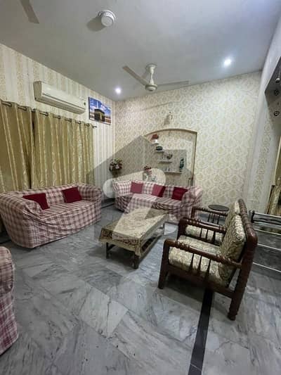 لاہور میڈیکل ہاؤسنگ سوسائٹی لاہور میں 2 کمروں کا 10 مرلہ مکان 2.5 کروڑ میں برائے فروخت۔