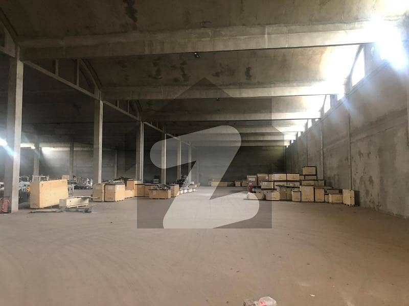15 kanal warehouse available for rent.