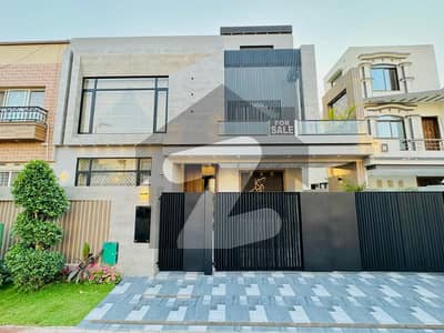 10.75 Marla beautiful designer brand new ultra modern designer house for sale gulbahar block demand @580
