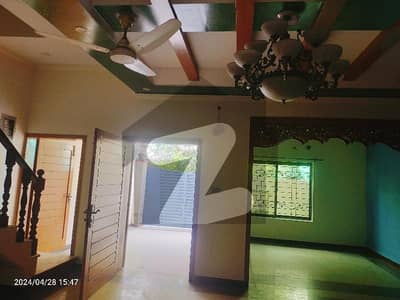 جوہر ٹاؤن فیز 2 جوہر ٹاؤن,لاہور میں 5 کمروں کا 5 مرلہ مکان 80.0 ہزار میں کرایہ پر دستیاب ہے۔