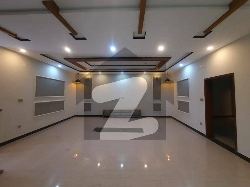 8 MARLA BRAND NEW HOUSE FOR SALE IN AUDIT & ACCOUNT PHASE 1 50FT WIDE