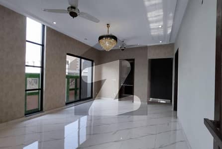 1 Kanal Brand New Vitra Modern Design Upper Portion Available For Rent In DHA Phase 8 Near To Market