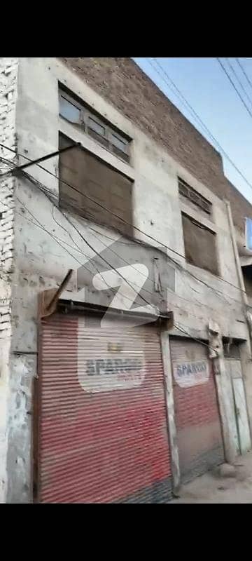 ڈلا زیک روڈ پشاور میں 7 مرلہ عمارت 9.1 کروڑ میں برائے فروخت۔