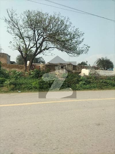 8 marla plot on 70 feet wide street available for sale on investor price in CDA sector i-15/2 Islamabad