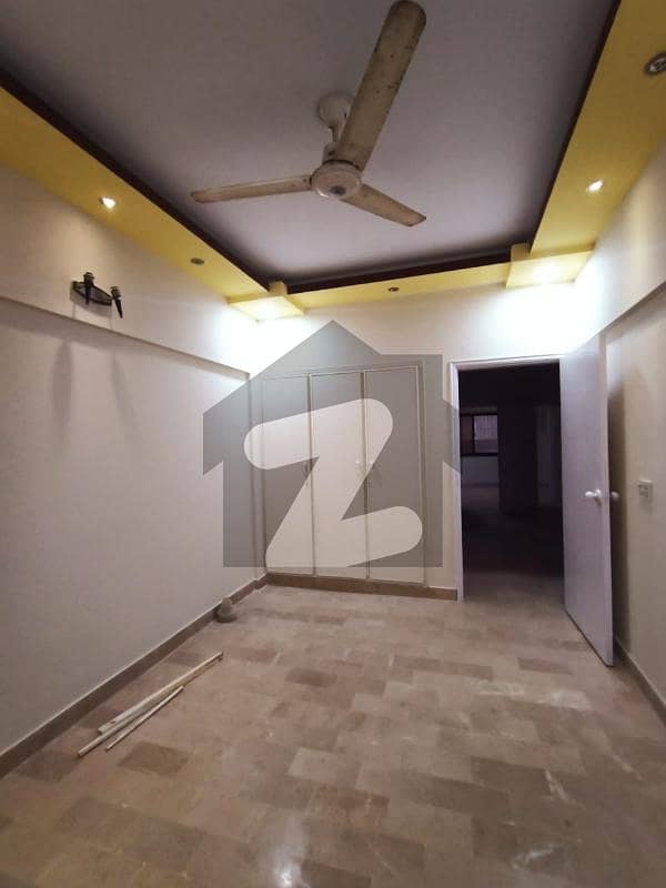 2nd Floor 2bed DD 3 Washrooms Boring Sweet Water 24 7 In Apartment Available For Sale