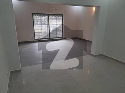 4 Beds 10 Marla Prime Location House For Sale In Ex Park View DHA Phase 8 Airport Road Lahore.