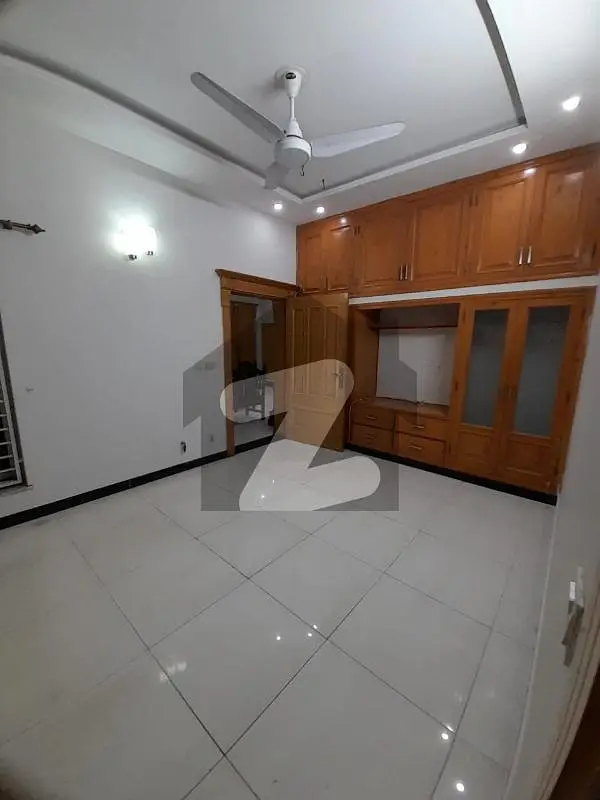 7 Marla Ground Portion For Rent in G13 Islamabad