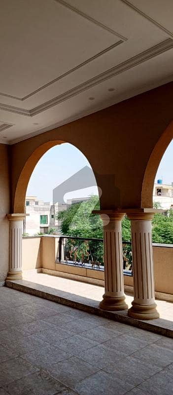 ویلینشیاء ہاؤسنگ سوسائٹی لاہور میں 6 کمروں کا 1 کنال مکان 8.15 کروڑ میں برائے فروخت۔