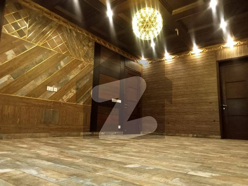 ڈی ایچ اے فیز 7 ڈیفنس (ڈی ایچ اے),لاہور میں 5 کمروں کا 1 کنال مکان 8.15 کروڑ میں برائے فروخت۔