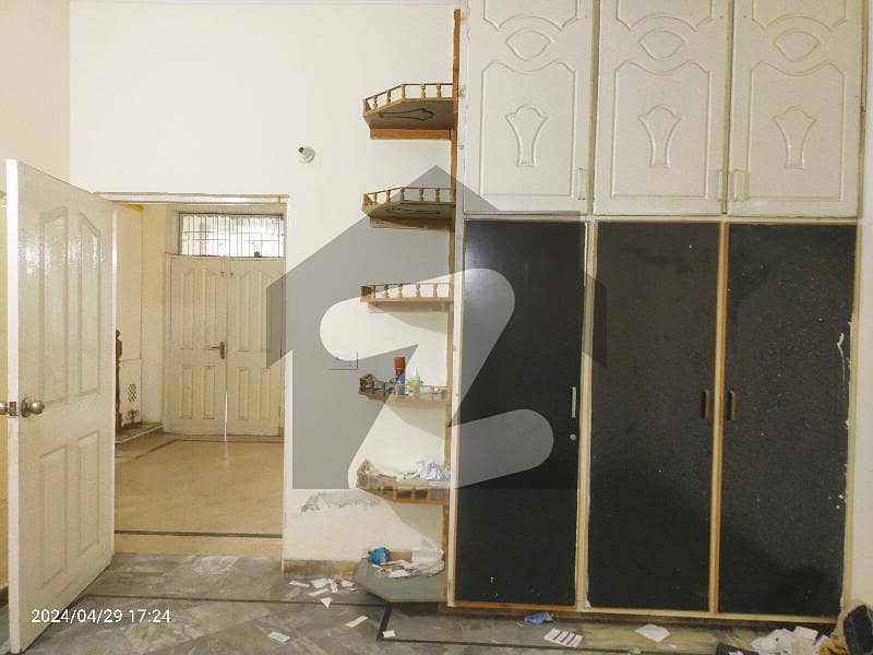 5 Marla Lower Portion For Rent In Johar Town Near Emporium Mall