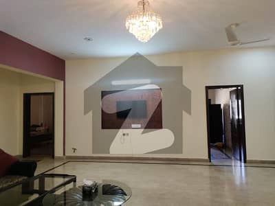 Spacious 1 Kanal Upper Portion For Rent In Wapda Town Phase 1 Block K1