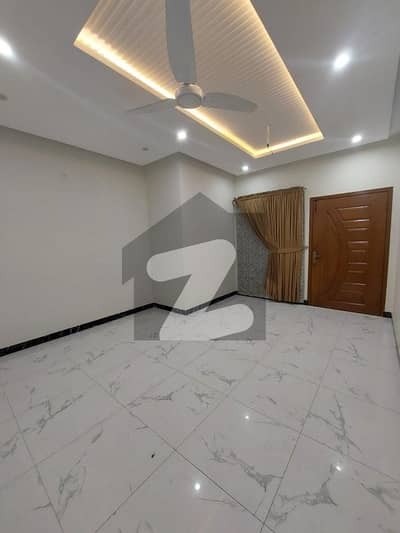 1000 Square Feet Flat for rent in Main Canal Bank Road