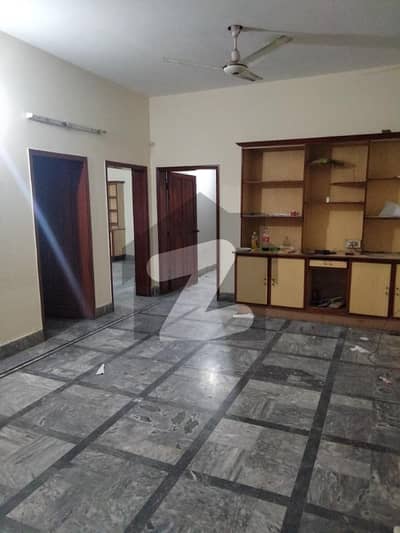 MIAN ESTATE OFFERS 14 MARLA LOWER PORTION FOR RENT (for silent office)