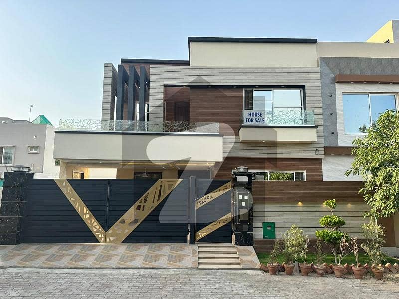10 Marla Residential House For Sale In Rafi Block Bahria Town Lahore