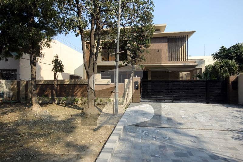 with pool 1KANAL LOWER PORTION AND Basement Available for Rent in Phase 4 DHA LAHORE