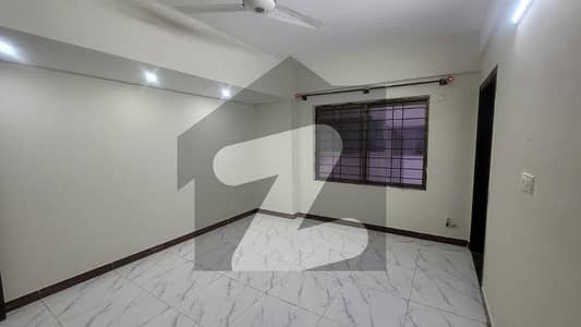 عسکری 14 راولپنڈی میں 3 کمروں کا 11 مرلہ فلیٹ 3.6 کروڑ میں برائے فروخت۔