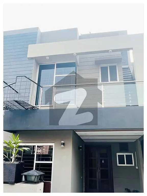 5 Marla Brand New House for sale in Paragon City