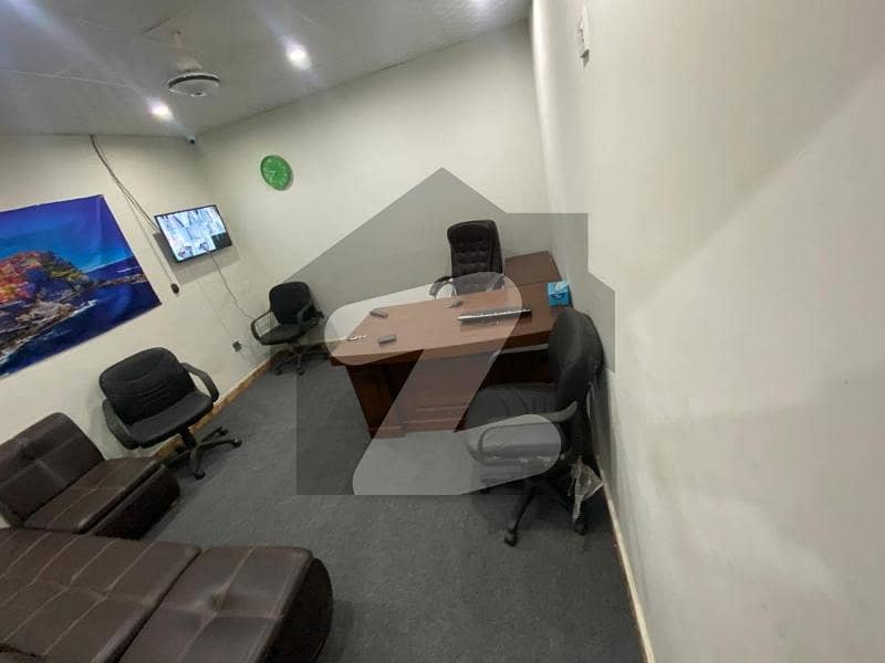 COMMERCIAL OFFICE 700SQ. FT FOR RENT MAIN UNIVERSITY ROAD