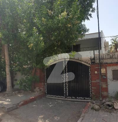 ڈی ایچ اے فیز 2 ایکسٹینشن ڈی ایچ اے ڈیفینس,کراچی میں 5 کمروں کا 1 کنال مکان 8.5 کروڑ میں برائے فروخت۔