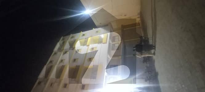 Unoccupied Flat Of 1000 Square Feet Is Available For sale In Saddar Town