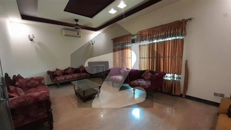 1 KANAL Upper Portion Available For Rent In Phase 4 DHA LAHORE