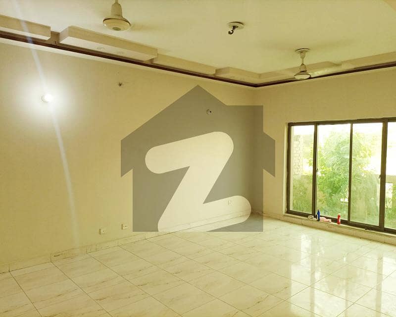 ڈی ایچ اے 9 ٹاؤن ڈیفنس (ڈی ایچ اے),لاہور میں 3 کمروں کا 5 مرلہ مکان 2.2 کروڑ میں برائے فروخت۔