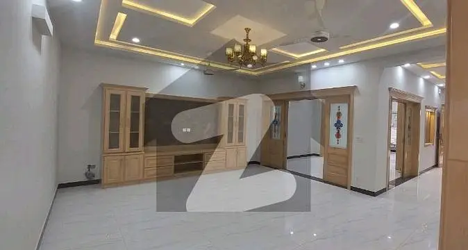 Upper Portion Of 14 Marla In G-13 For rent