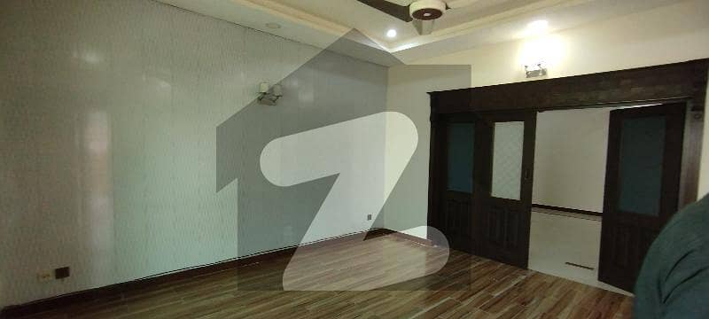 10 Marla Ground Portion For Rent In Bahria Enclave Sector C1