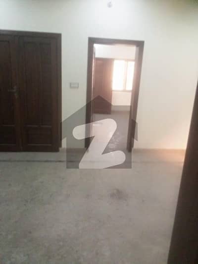 4 Marla House In Central Gulshan-E-Iqbal For Sale