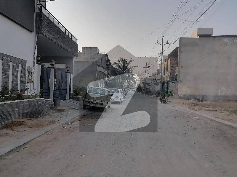 گوالیار کوآپریٹو ہاؤسنگ سوسائٹی سکیم 33,کراچی میں 5 مرلہ رہائشی پلاٹ 1.5 کروڑ میں برائے فروخت۔