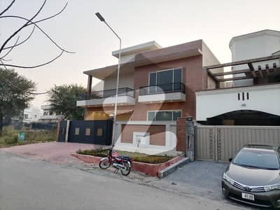 Ideal House In G-13 Available For Rs. 92500000
