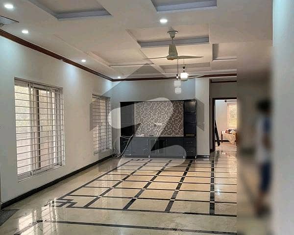 House Of 1 Kanal Available In DHA Phase 2 - Sector E