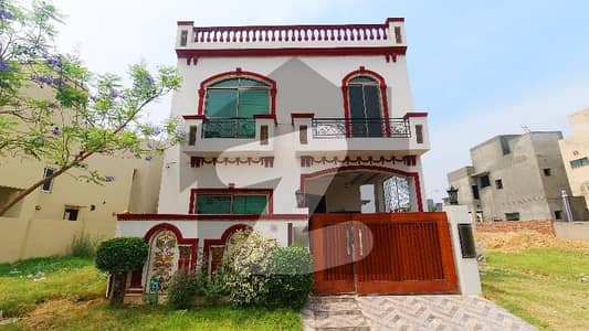 Prime Location 5 Marla House In Stunning DHA 9 Town Is Available For rent