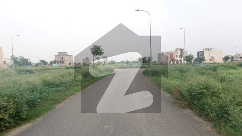 ڈی ایچ اے 9 ٹاؤن ڈیفنس (ڈی ایچ اے),لاہور میں 5 مرلہ رہائشی پلاٹ 90.0 لاکھ میں برائے فروخت۔