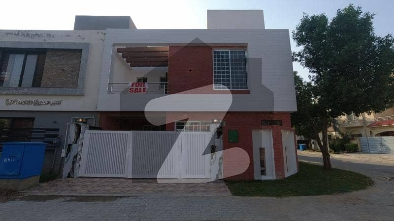 A Spacious Corner 5 Marla House In Bahria Orchard Phase 1 - Eastern